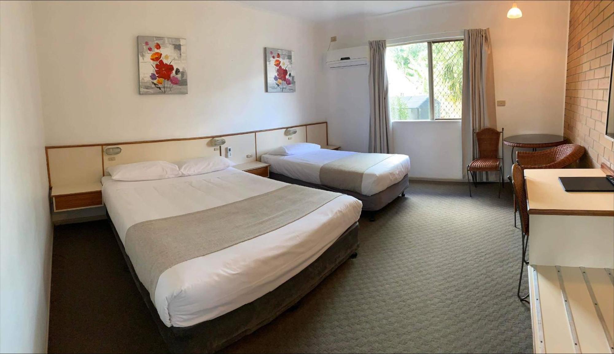 Wild Scotsman Motor Inn Gin Gin Qld Zewnętrze zdjęcie