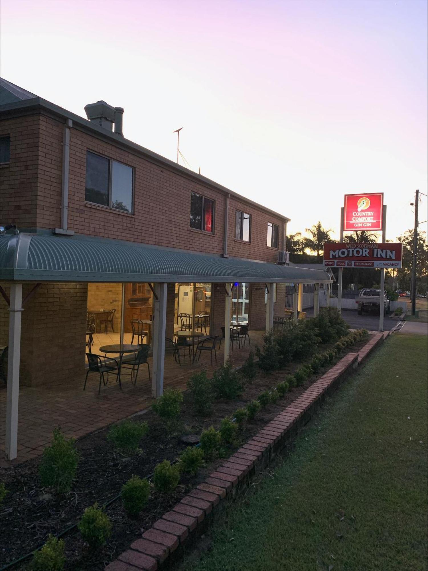 Wild Scotsman Motor Inn Gin Gin Qld Zewnętrze zdjęcie