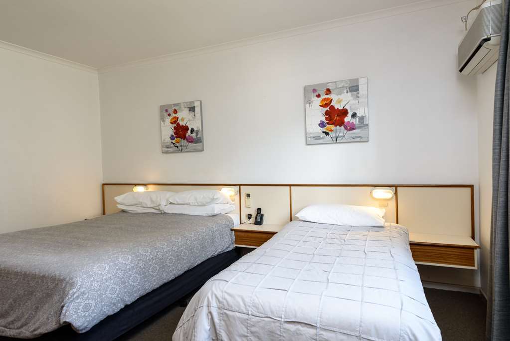 Wild Scotsman Motor Inn Gin Gin Qld Pokój zdjęcie